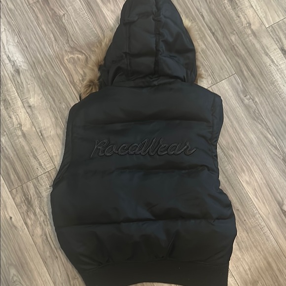 Black Fur-Trimmed Puffer Jacket Rocawear - Picture 6 of 6